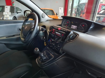 Lancia Ypsilon 1.3 MJT 16V 95 CV 5 porte S&S Platinum (14)