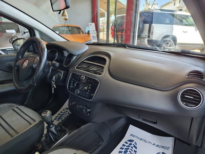Fiat Punto Evo 1.3 Mjt 90 CV 5 porte Dualogic Dynamic (9)