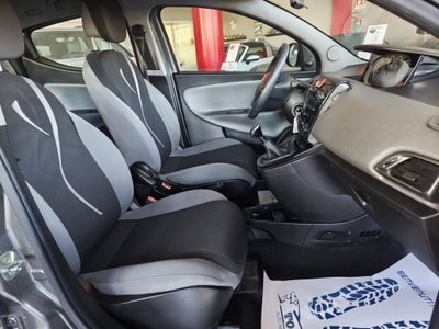Lancia Ypsilon 1.3 MJT 16V 95 CV 5 porte S&S Platinum (18)