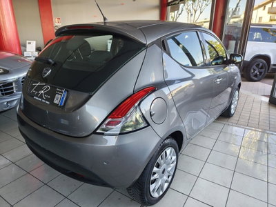 Lancia Ypsilon 1.3 MJT 16V 95 CV 5 porte S&S Platinum (6)