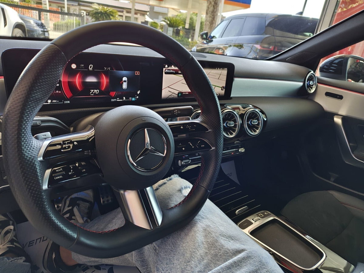 Mercedes-Benz Classe A 180 d Automatic Premium (17)
