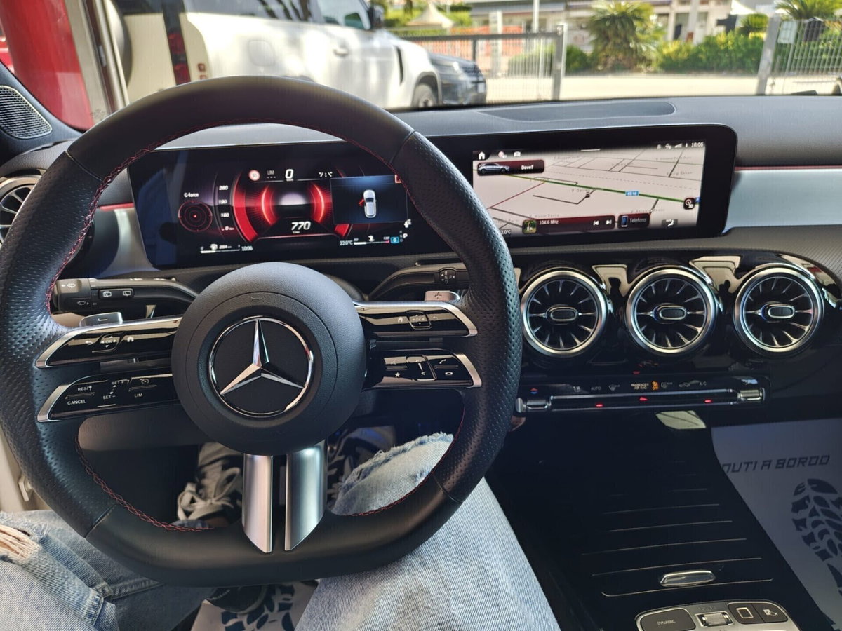 Mercedes-Benz Classe A 180 d Automatic Premium (20)