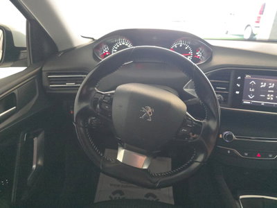 Peugeot 308 BlueHDi 130 S&S Style (8)