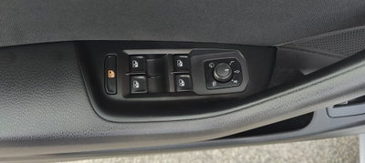 Volkswagen Passat Variant 2.0 TDI SCR 122 CV EVO DSG Business (20)