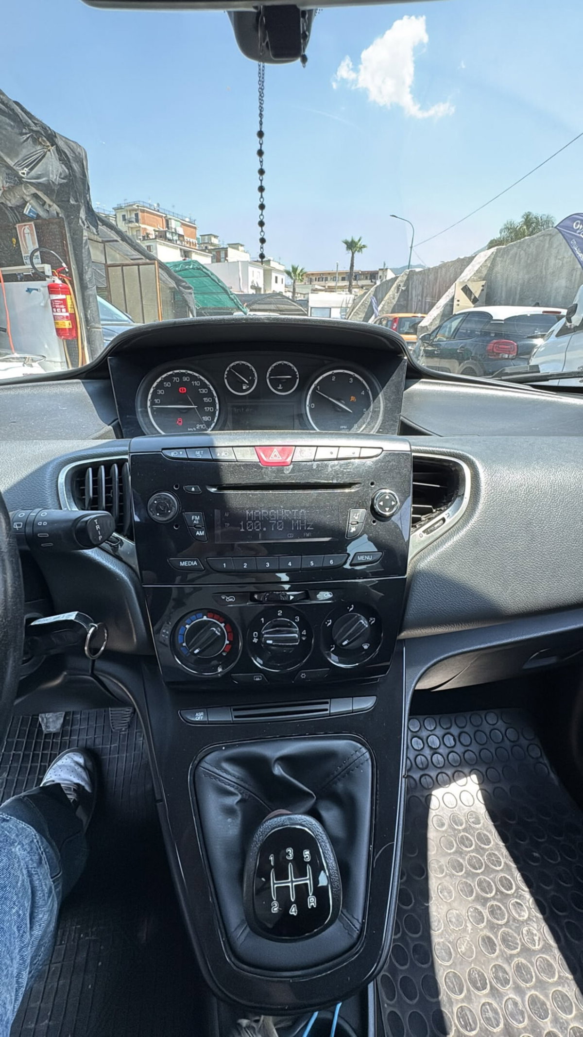 Lancia Ypsilon 1.3 MJT 16V 95 CV 5 porte S&S Silver (7)
