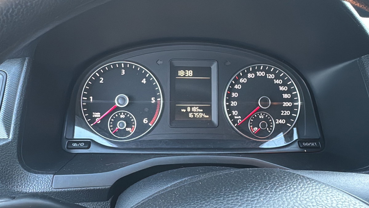 Volkswagen Caddy 2.0 TDI 102 CV (4)