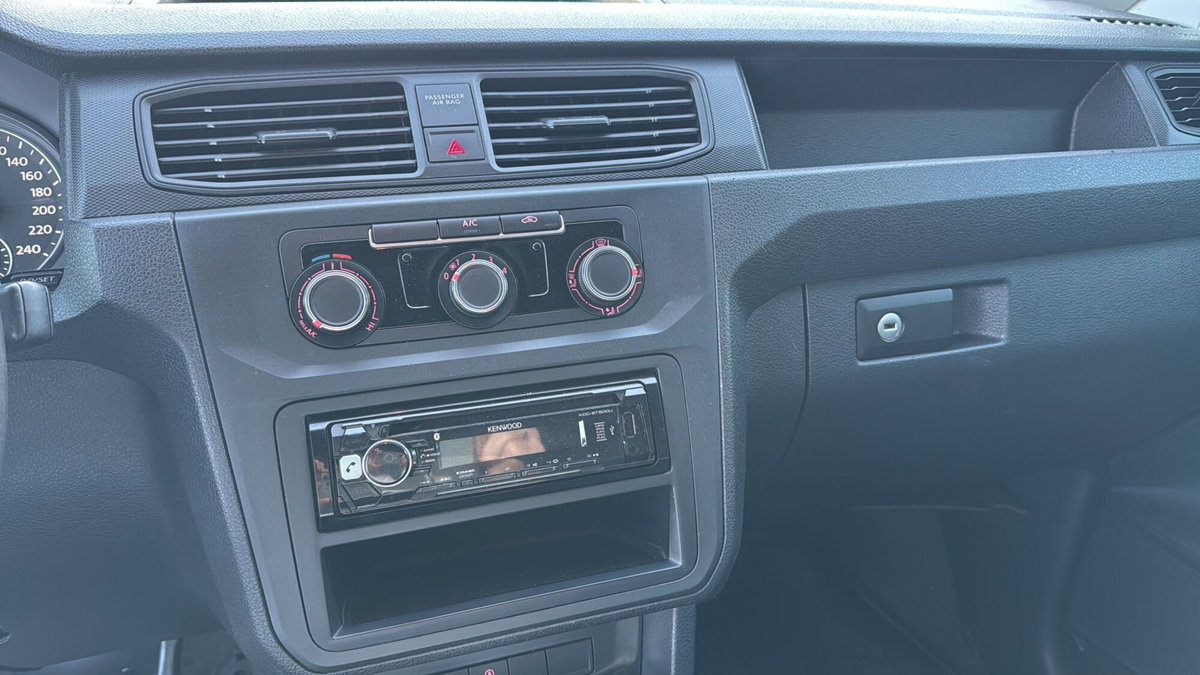 Volkswagen Caddy 2.0 TDI 102 CV (5)