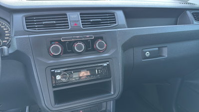 Volkswagen Caddy 2.0 TDI 102 CV (5)