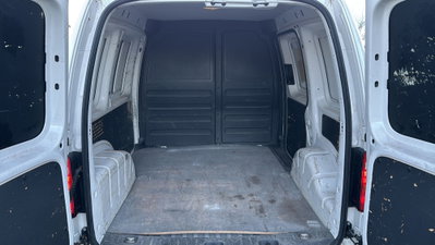 Volkswagen Caddy 2.0 TDI 102 CV (6)