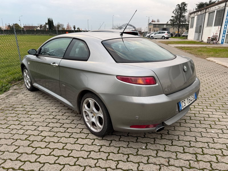 Alfa Romeo GT 1.9 MJT 16V Luxury