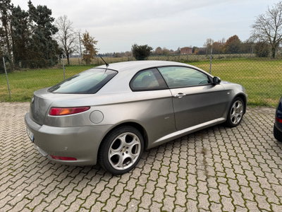 Alfa Romeo GT 1.9 MJT 16V Luxury (3)