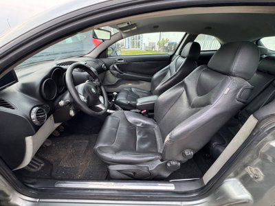 Alfa Romeo GT 1.9 MJT 16V Luxury (7)