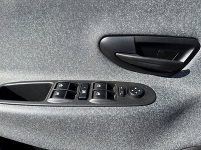 Lancia Ypsilon 1.0 FireFly 5 porte S&S Hybrid Ecochic Silver (11)