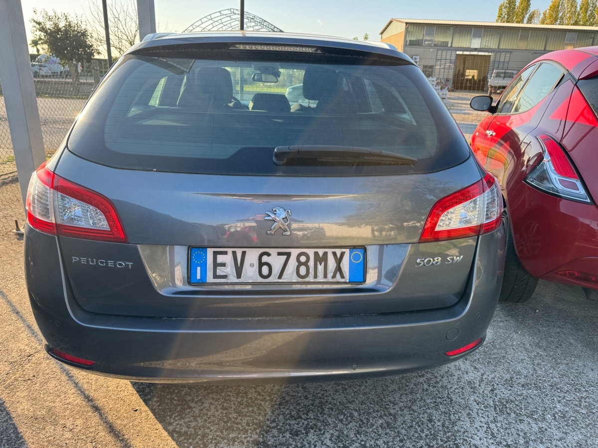 Peugeot 508 SW 2.0 HDi 163CV aut. Ciel Business (2)