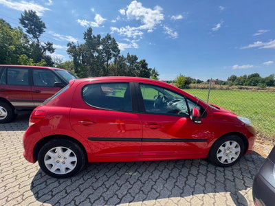 Peugeot 207 HDi 70CV 5p. Sweet Years (2)