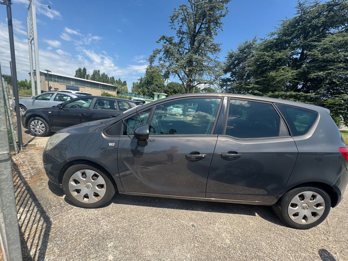 Opel Meriva 1.4 Turbo 120CV GPL Tech Cosmo (7)