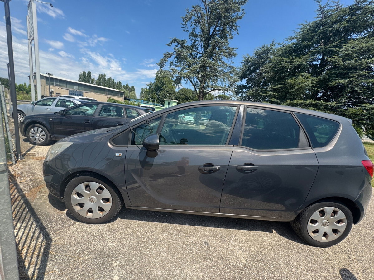 Opel Meriva 1.4 Turbo 120CV GPL Tech Cosmo (8)