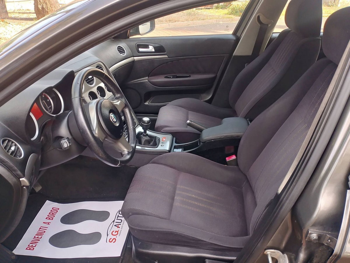 Alfa Romeo 159 1.9 JTDm 150CV Progression (15)