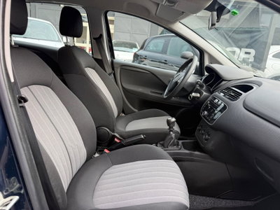 Fiat Punto 1.4 8V 5 porte Natural Power Young (6)