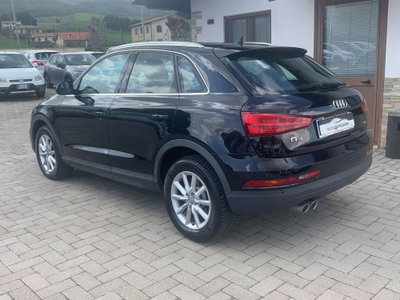 Audi Q3 2.0 TDI 120 CV Sport (6)