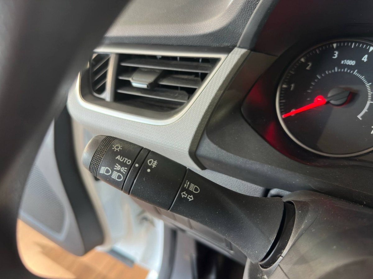 Renault Kangoo 1.5 Blue dCi 95CV Edition One (14)