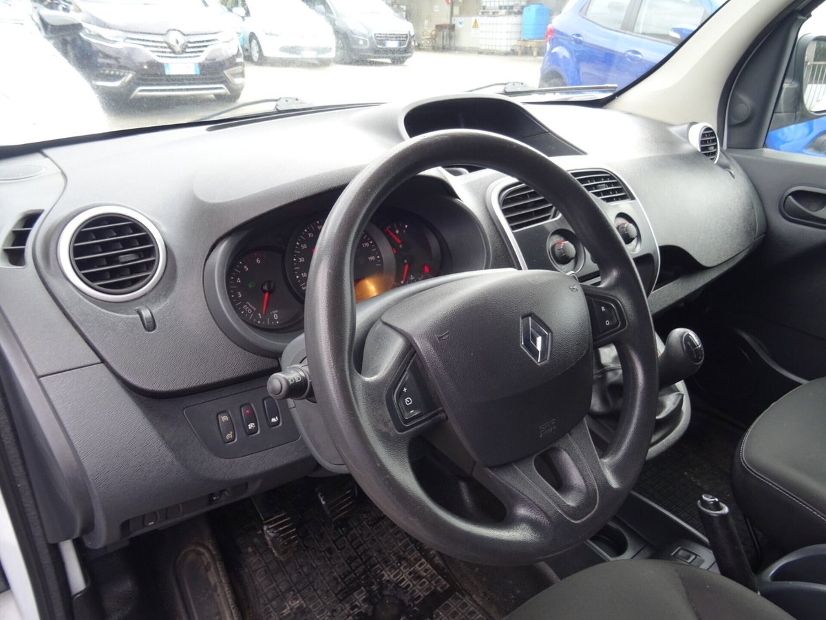 Renault Kangoo 1.5 dCi 90CV F.AP. 4p. Express (18)