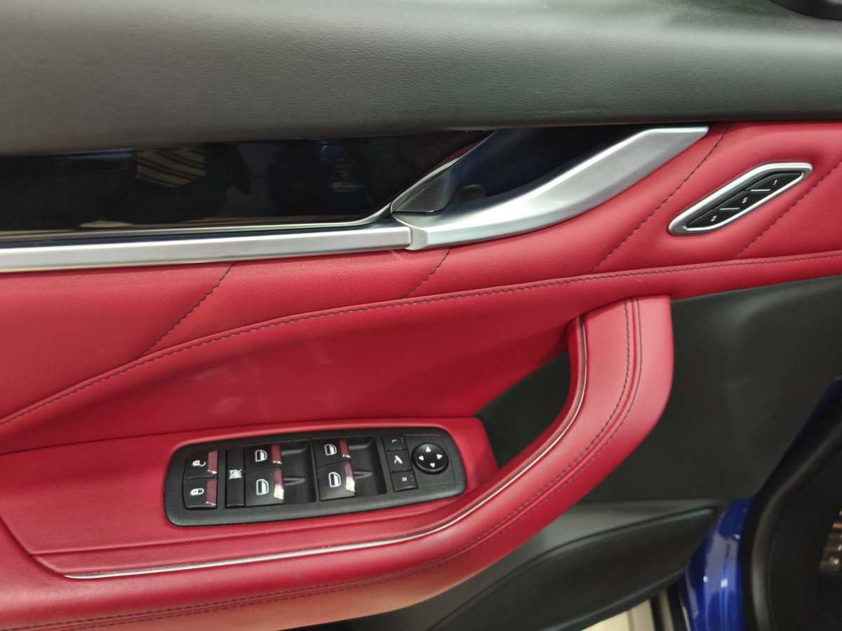 Maserati Levante Levante MHEV 330 CV AWD GT (11)