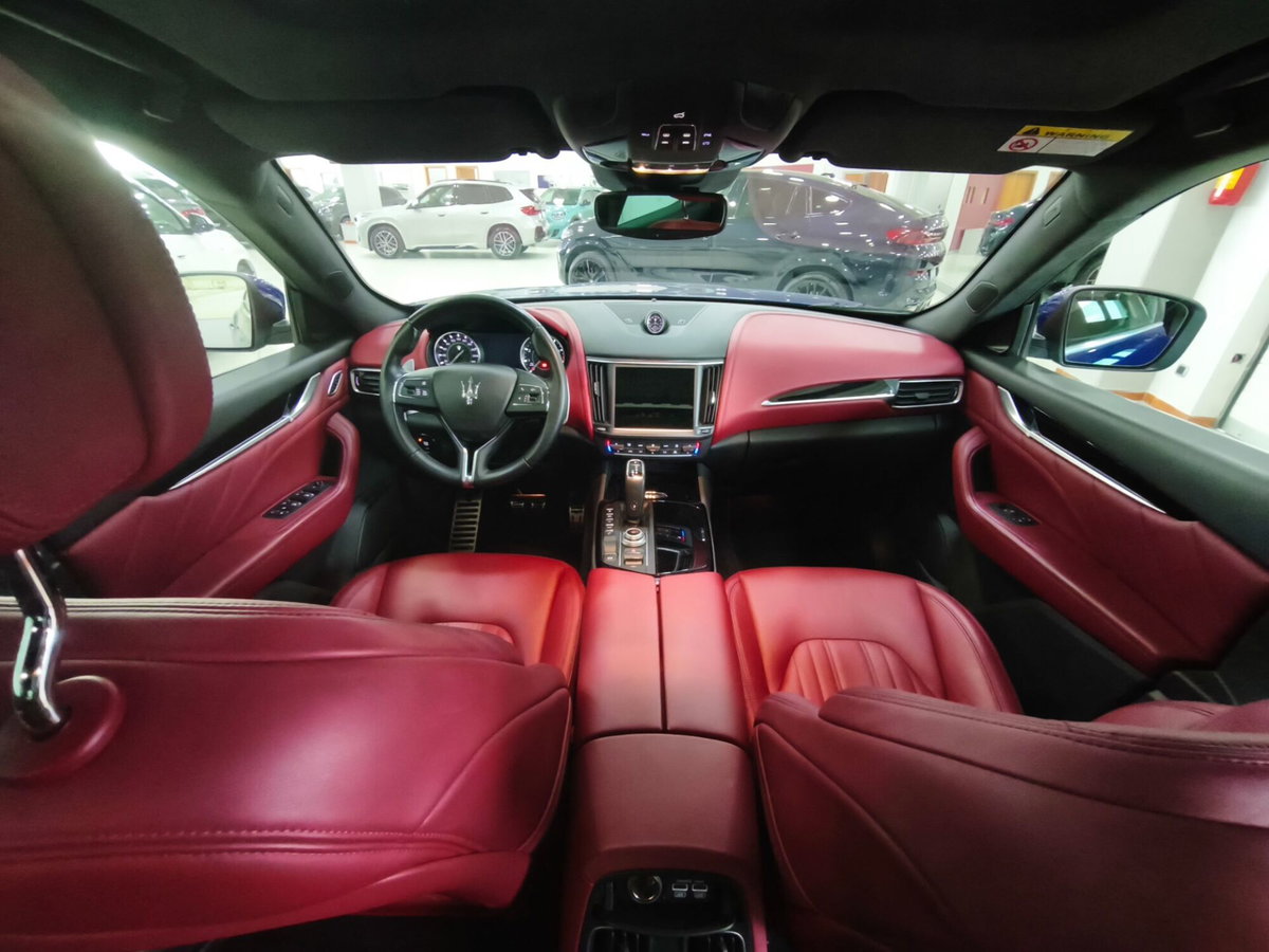 Maserati Levante Levante MHEV 330 CV AWD GT (17)