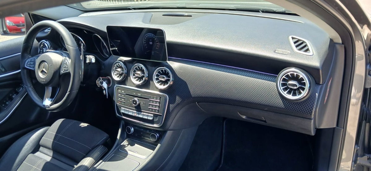 Mercedes-Benz Classe A 180 d Executive (11)