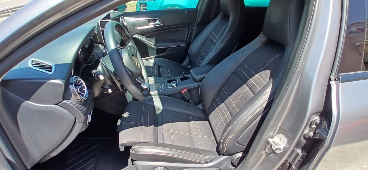 Mercedes-Benz Classe A 180 d Executive (13)