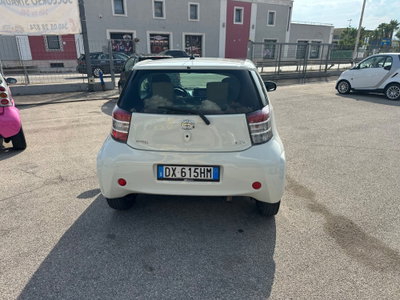 Toyota iQ 1.0 (5)