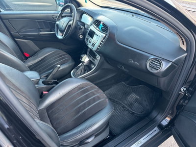 Lancia Delta 1.6 MJT DPF Platino (13)