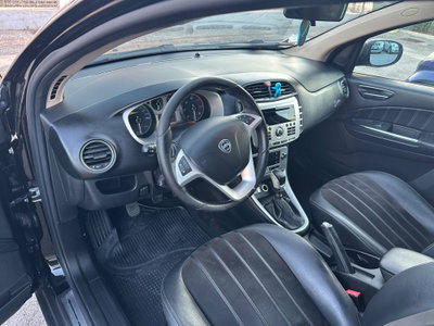 Lancia Delta 1.6 MJT DPF Platino (8)