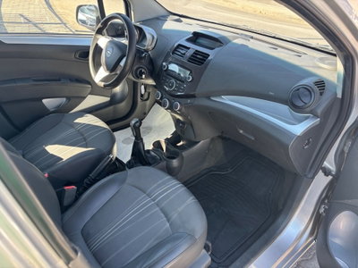 Chevrolet Spark 1.0 LS (12)