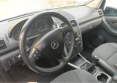 Mercedes-Benz Classe A 160 AUTOMATIC Avantgarde (6)