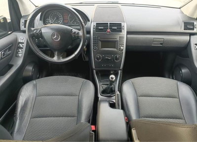 Mercedes-Benz Classe A 160 AUTOMATIC Avantgarde (7)