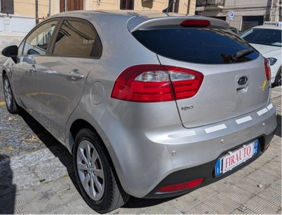 Kia Rio 1.4 CRDi WGT 5p. EX PLUS (4)