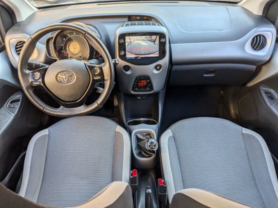 Toyota Aygo Connect 1.0 VVT-i 72 CV 5 porte x-cool (9)