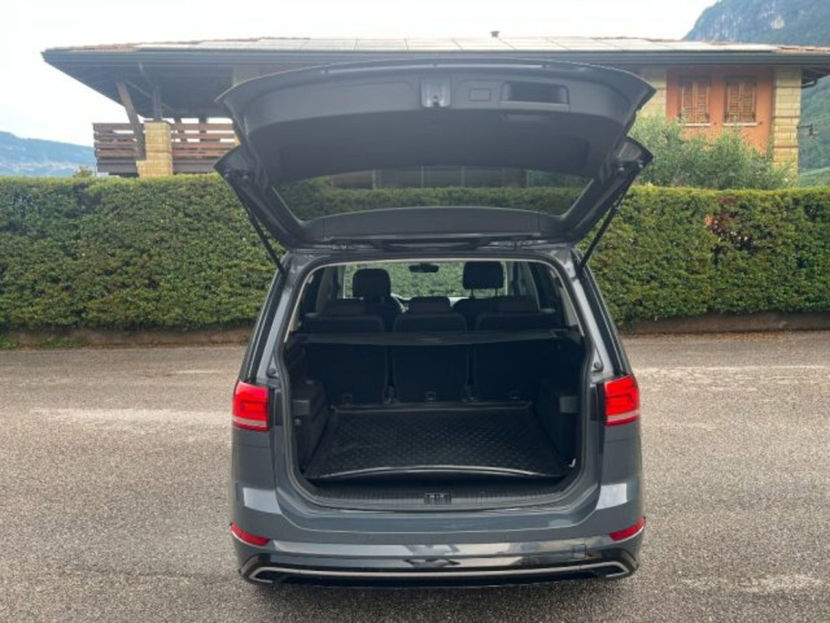 Volkswagen Touran 1.5 tsi Business 150cv (12)