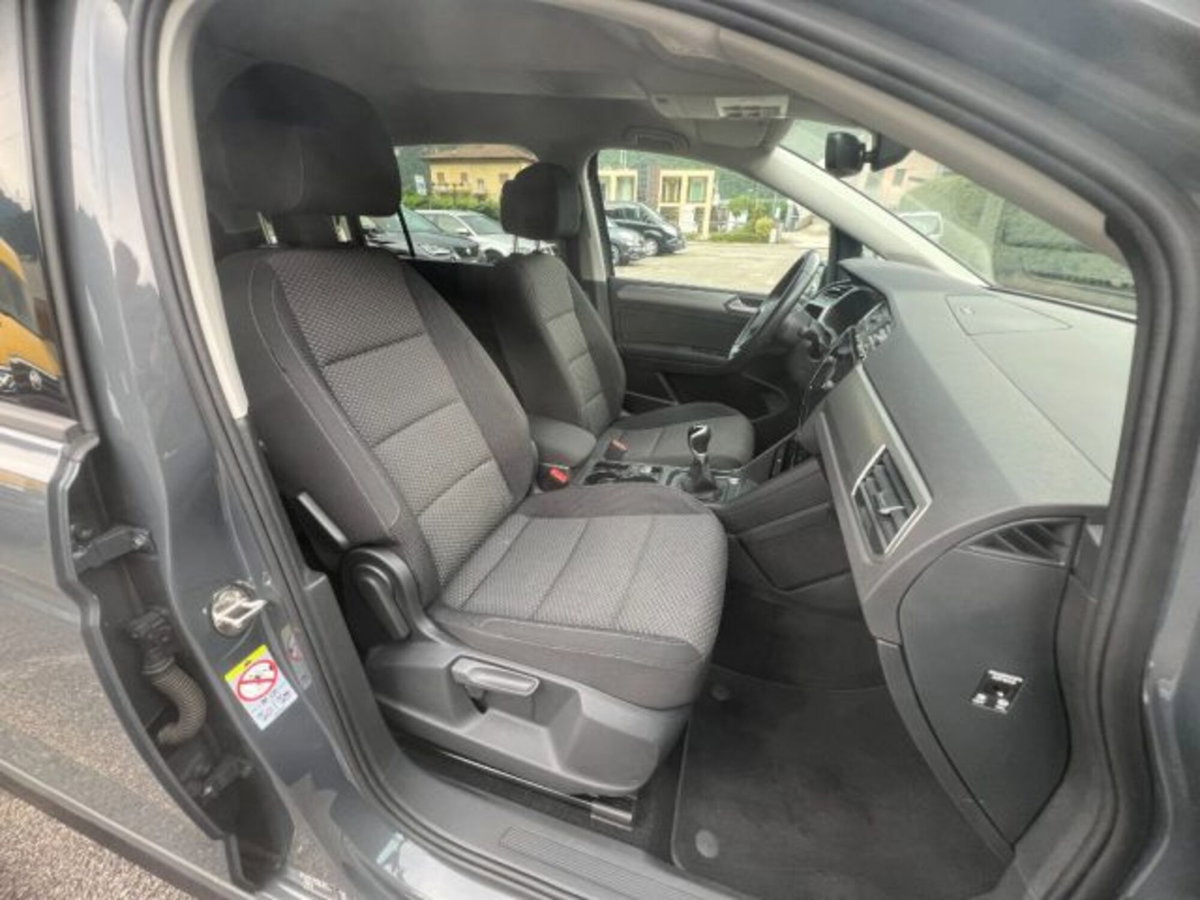 Volkswagen Touran 1.5 tsi Business 150cv (14)
