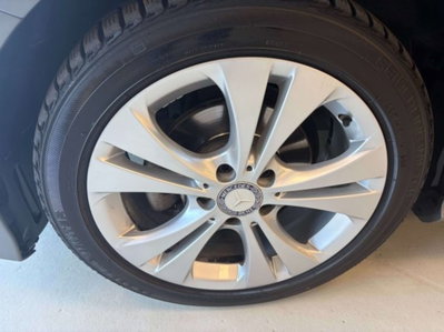Mercedes-Benz Classe B 180 d Premium (2)
