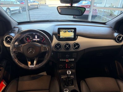 Mercedes-Benz Classe B 180 d Premium (9)