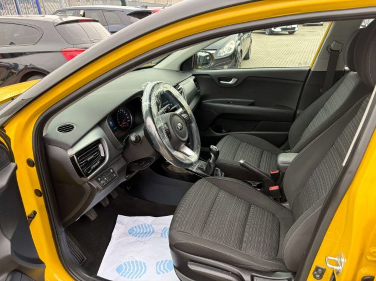 Kia Stonic 1.4 MPI 100 CV Style (13)