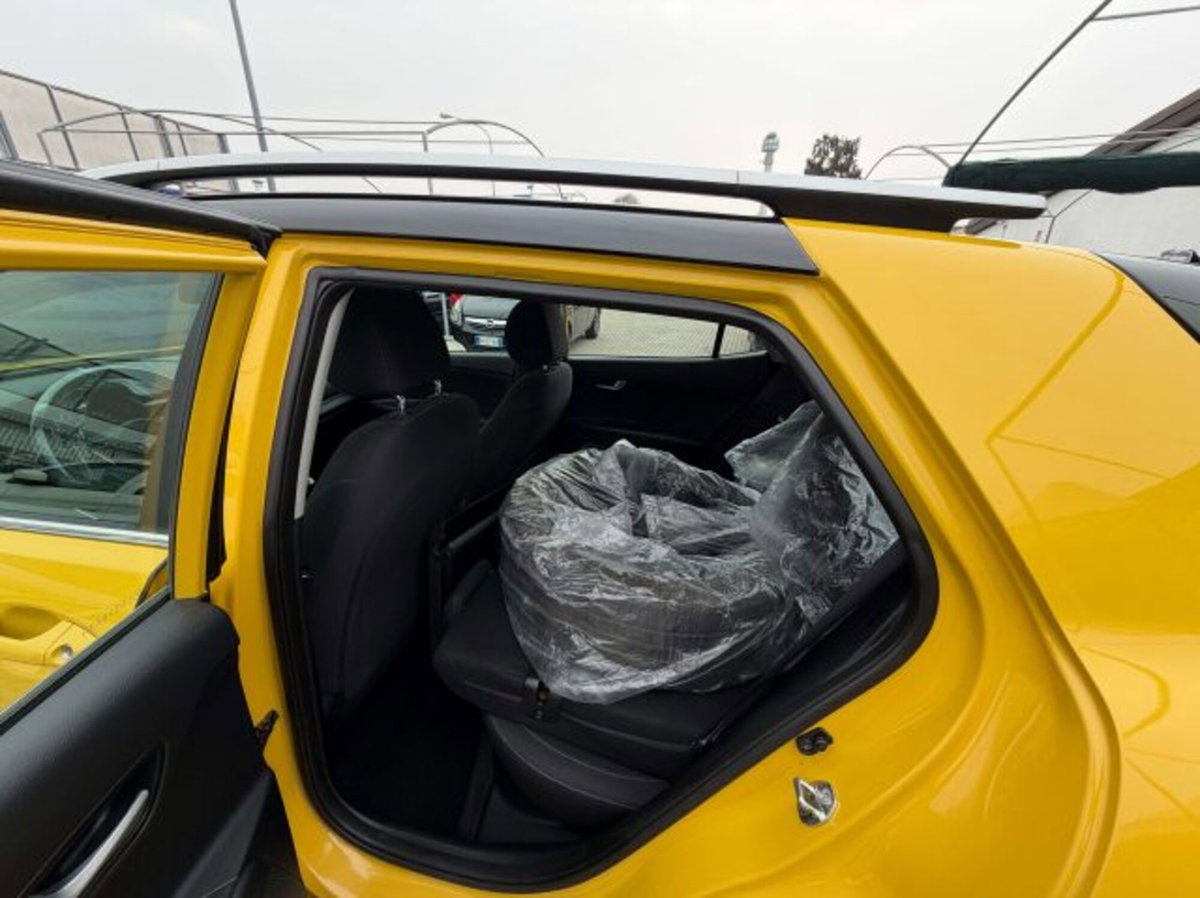 Kia Stonic 1.4 MPI 100 CV Style (6)