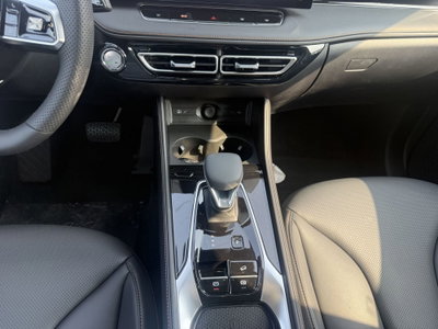 Mg HS 1.5 hybrid+ Luxury auto (14)