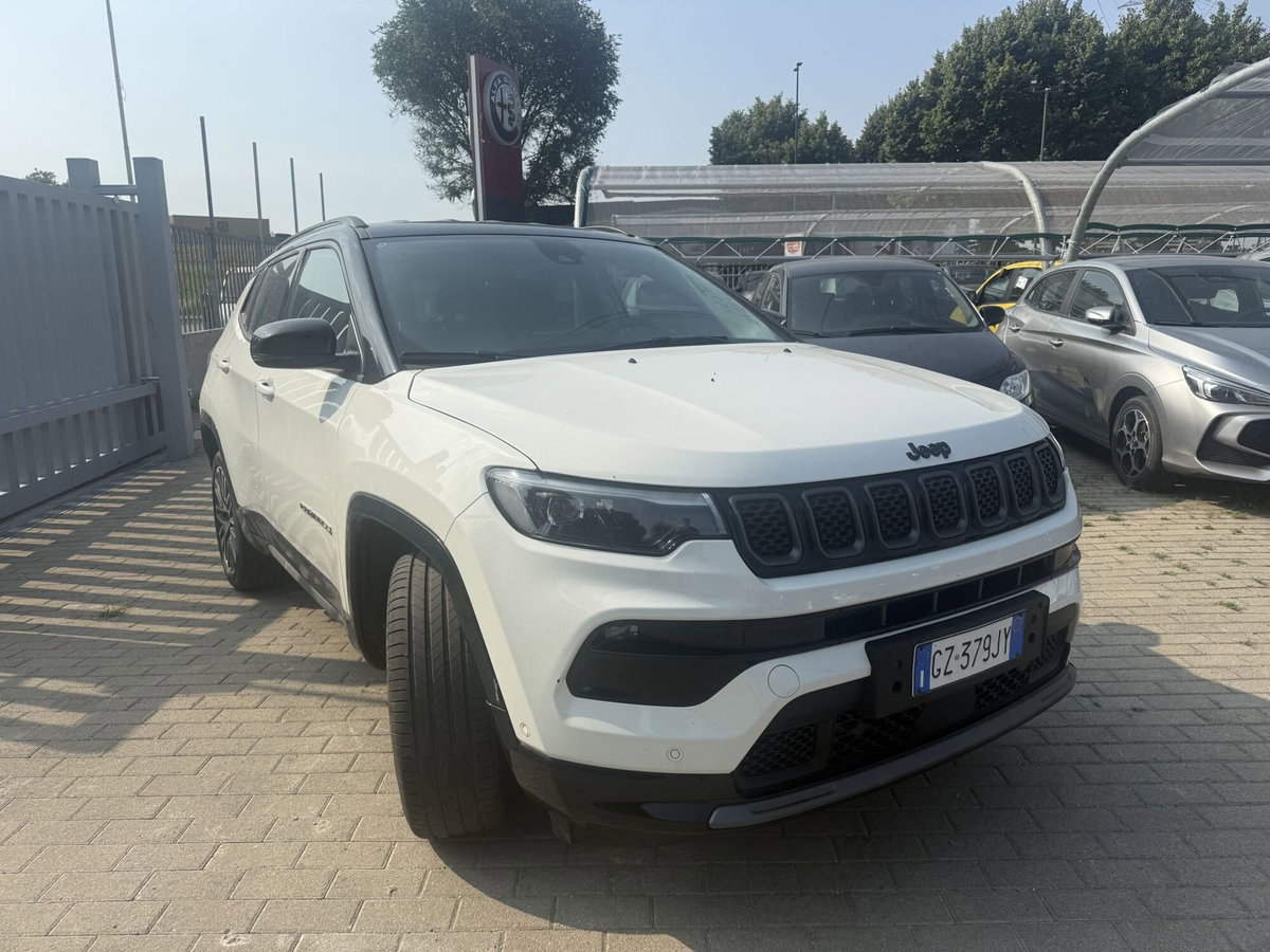 Jeep Compass 1.5 turbo t4 mhev Summit 2wd 130cv dct (3)