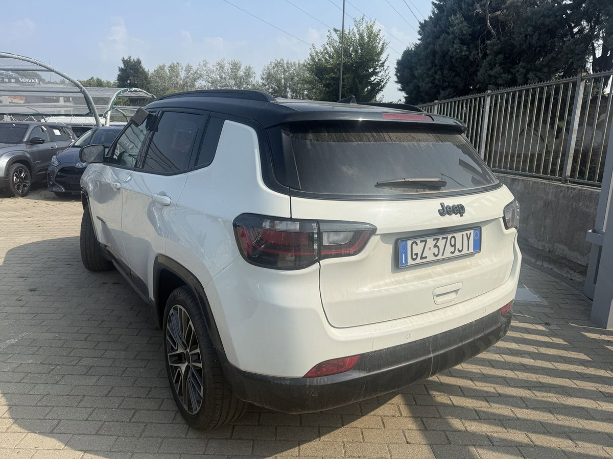 Jeep Compass 1.5 turbo t4 mhev Summit 2wd 130cv dct (6)
