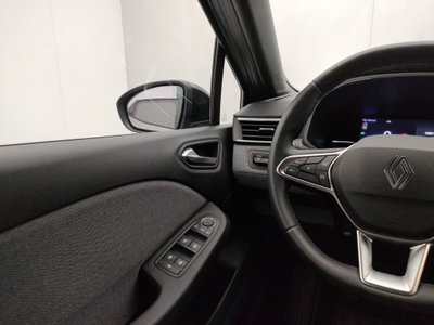 Renault Clio 1.0 tce Techno 90cv (16)