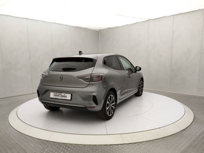 Renault Clio 1.0 tce Techno 90cv (4)