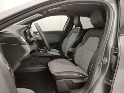 Renault Clio 1.0 tce Techno 90cv (7)